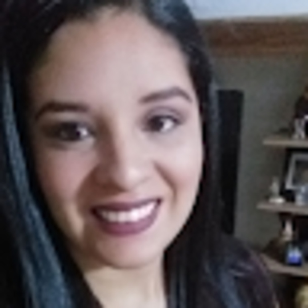 Meet your Posher, Daniela